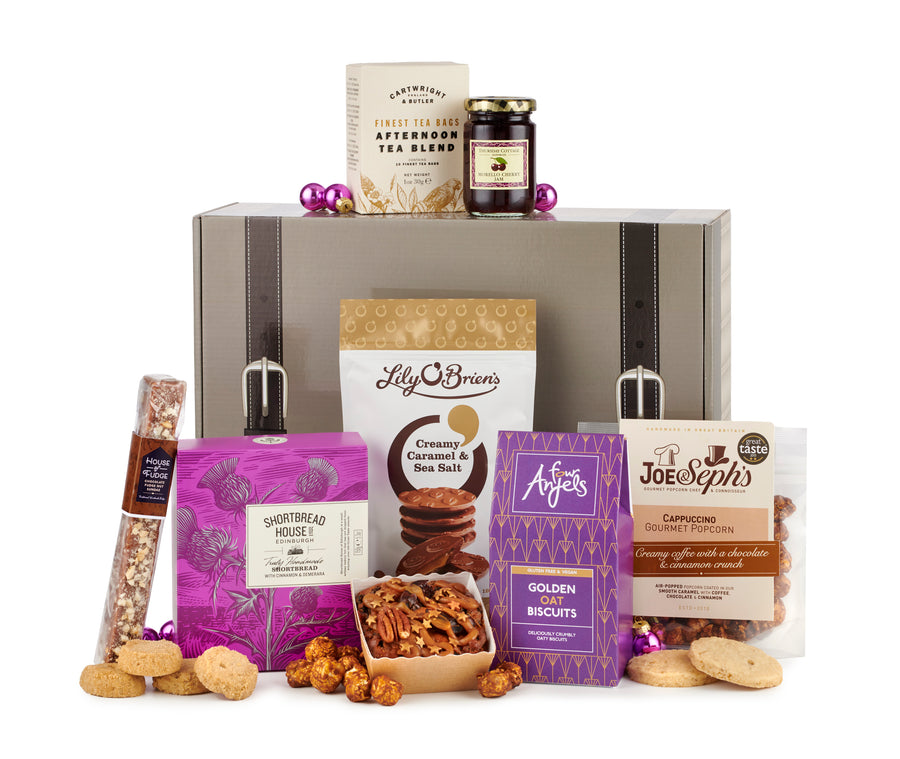 H24112 Tea and treats gift box - spicers of hythe